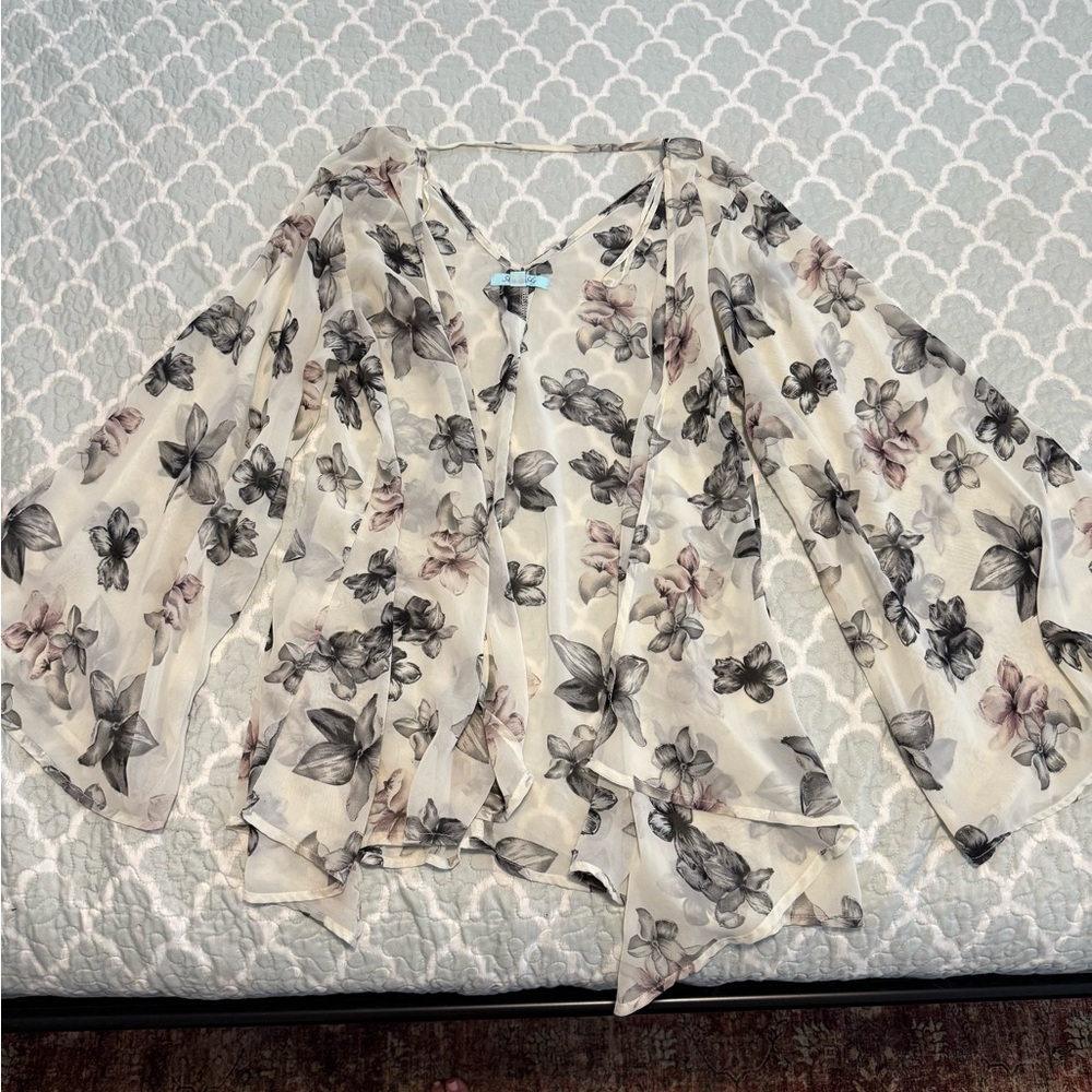 She + Sky Floral Sheer Kimono Cardigan